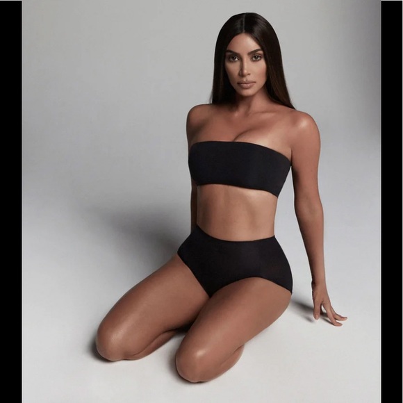 SKIMS Other - NWT SKIMS Fits Everybody Bandeau in Onyx